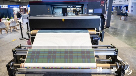 Le sei domande principali per la scelta delle stampanti tessili digitali: guida essenziale per produttori e studi di abbigliamento